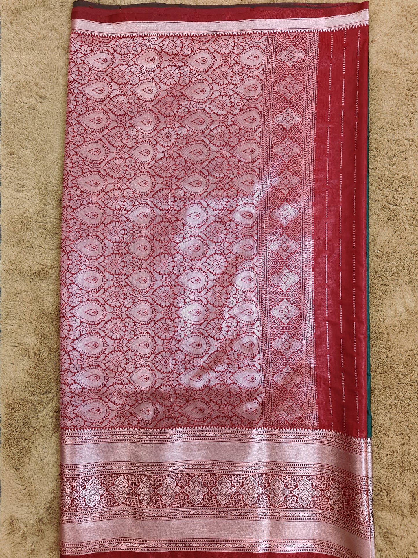 Kalanjali-Dark Green Colour Chiniya Silk Banarasi Saree