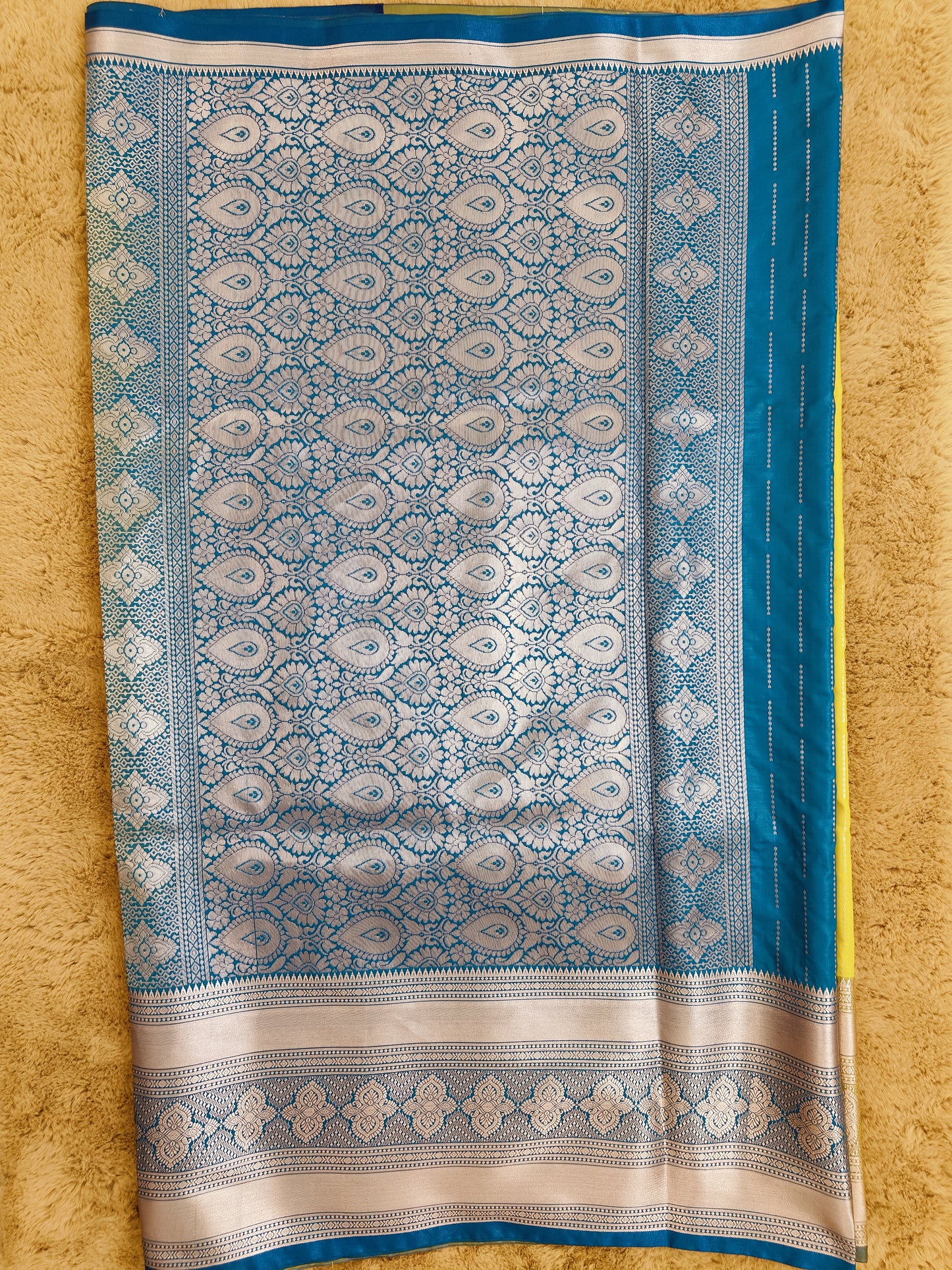Kalanjali-Yellow Colour Chiniya Silk Banarasi Saree 3