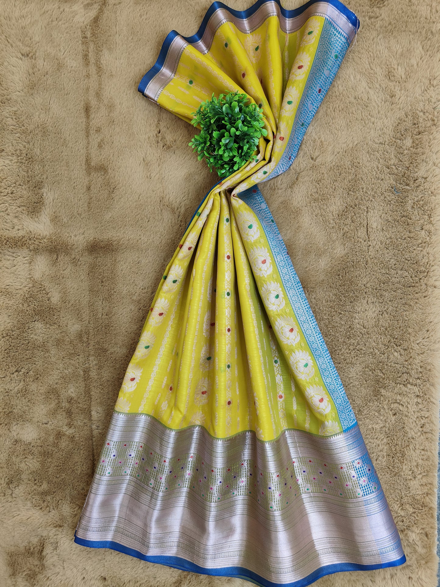 Kalanjali Meena-Yellow Colour Chiniya Silk Banarasi Saree 2