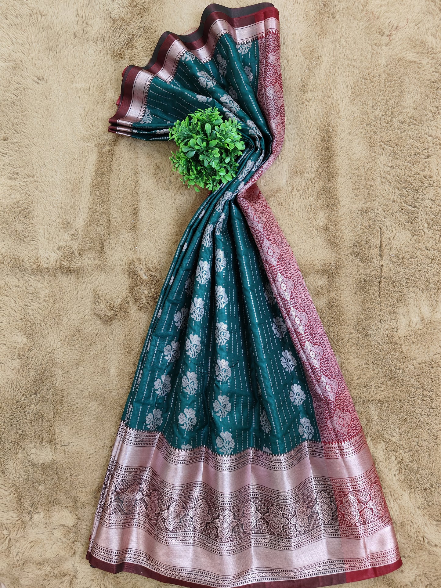 Kalanjali-Dark Green Colour Chiniya Silk Banarasi Saree