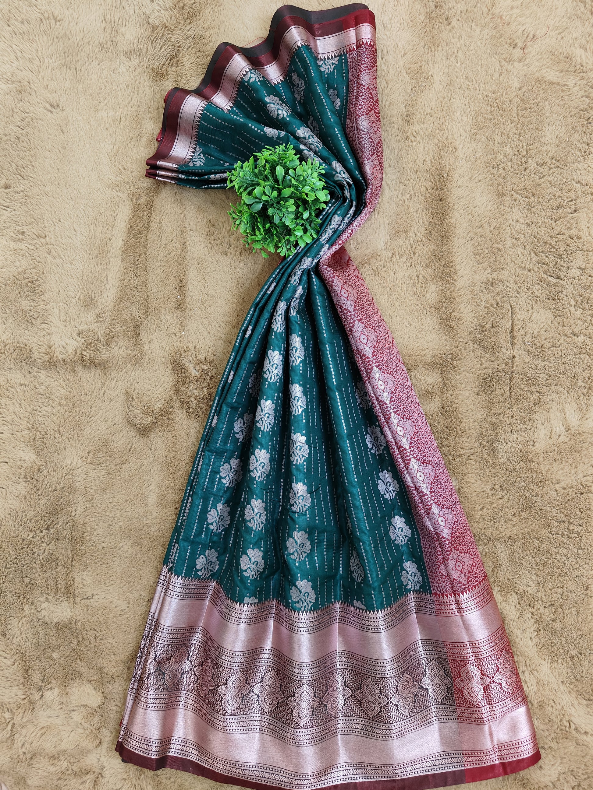 Kalanjali-Dark Green Colour Chiniya Silk Banarasi Saree
