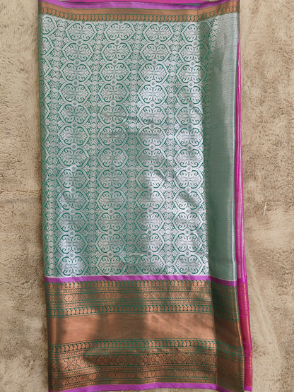 Kalanjali Ambose-Magenta Colour Chiniya Silk Banarasi Saree Pallu