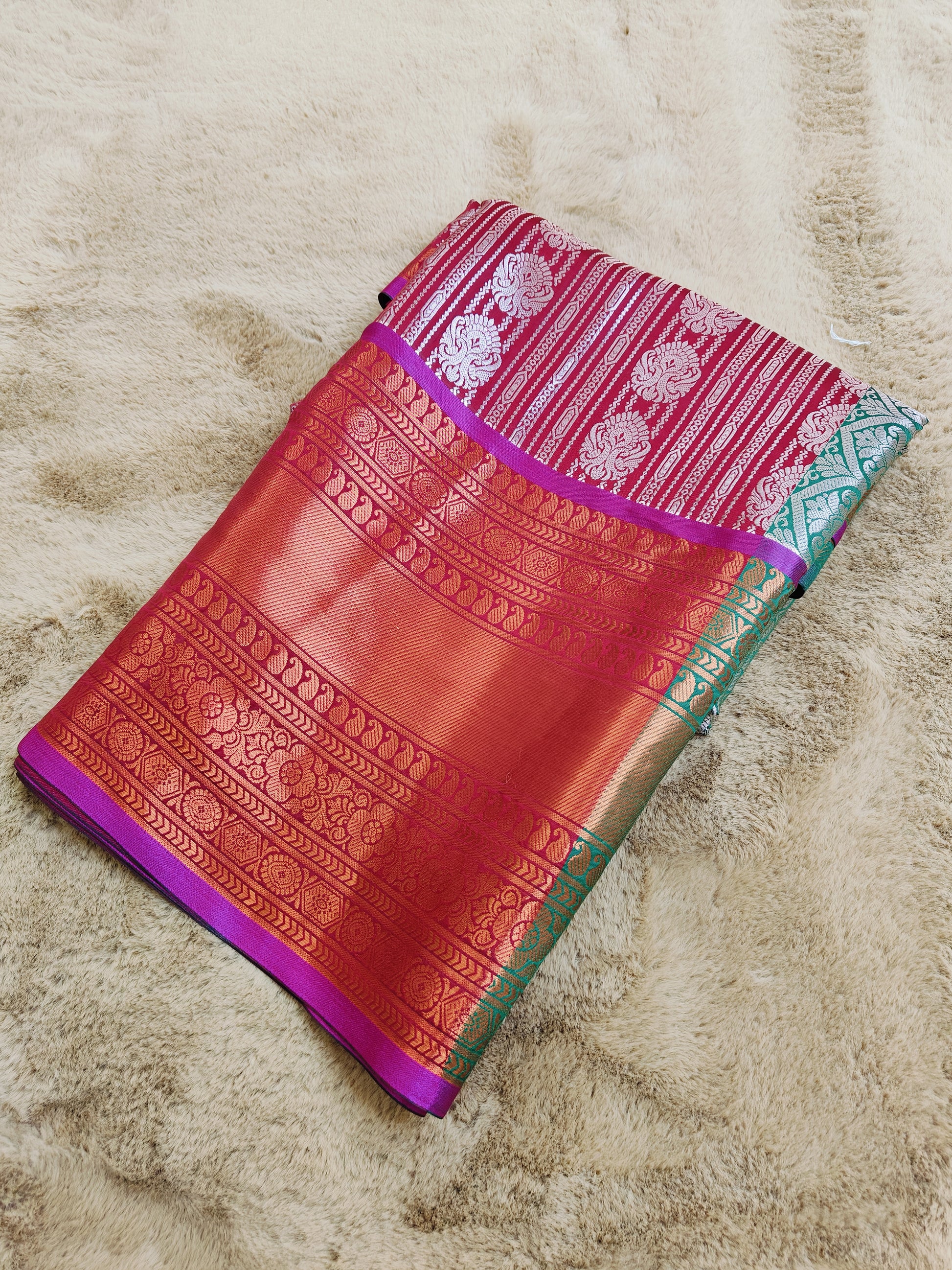 Kalanjali Ambose-Maroon Colour Chiniya Silk Banarasi Saree 2