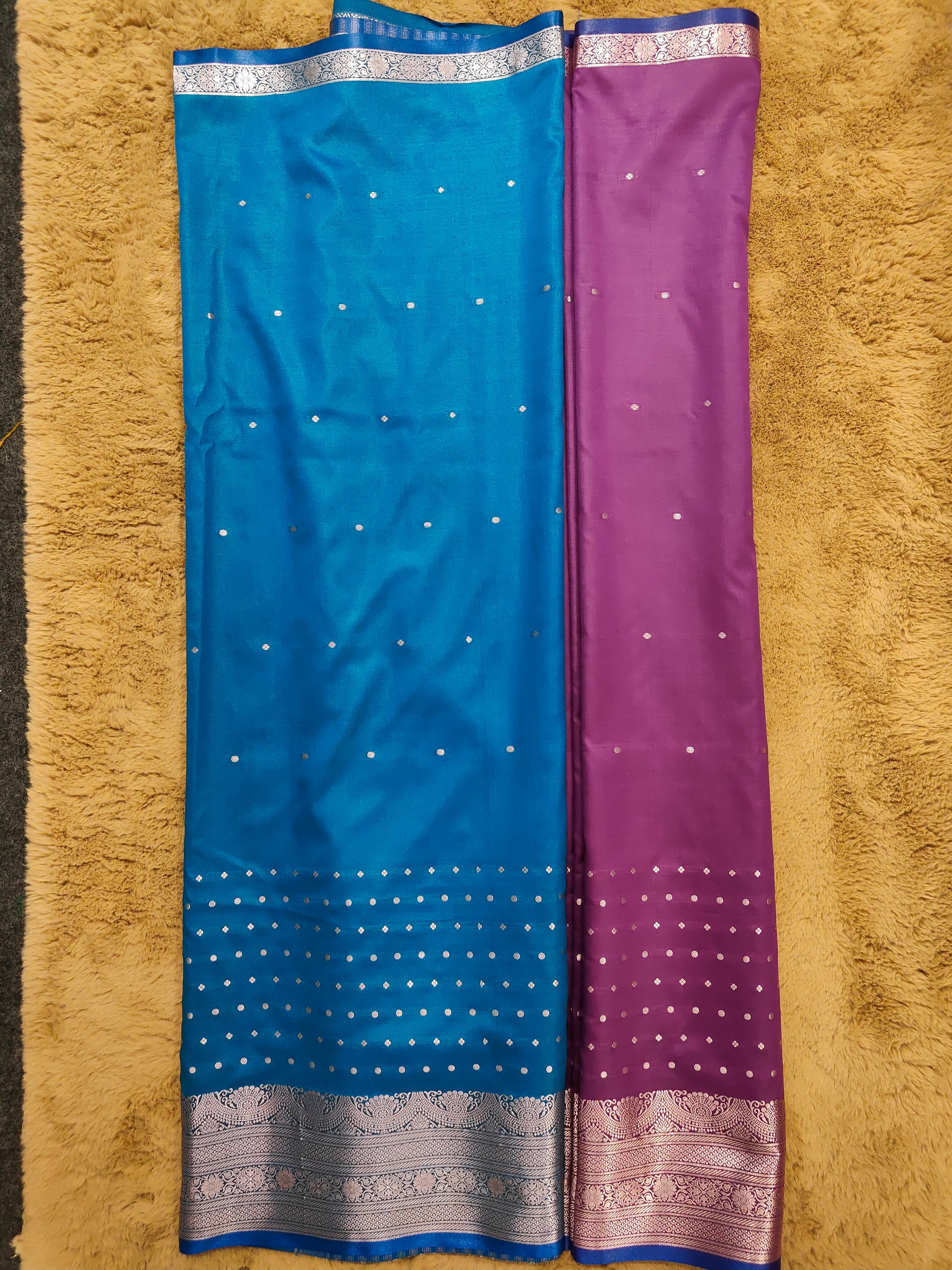 Naman Booti-Magenta Colour Soft Silk Banarasi Saree Blouse