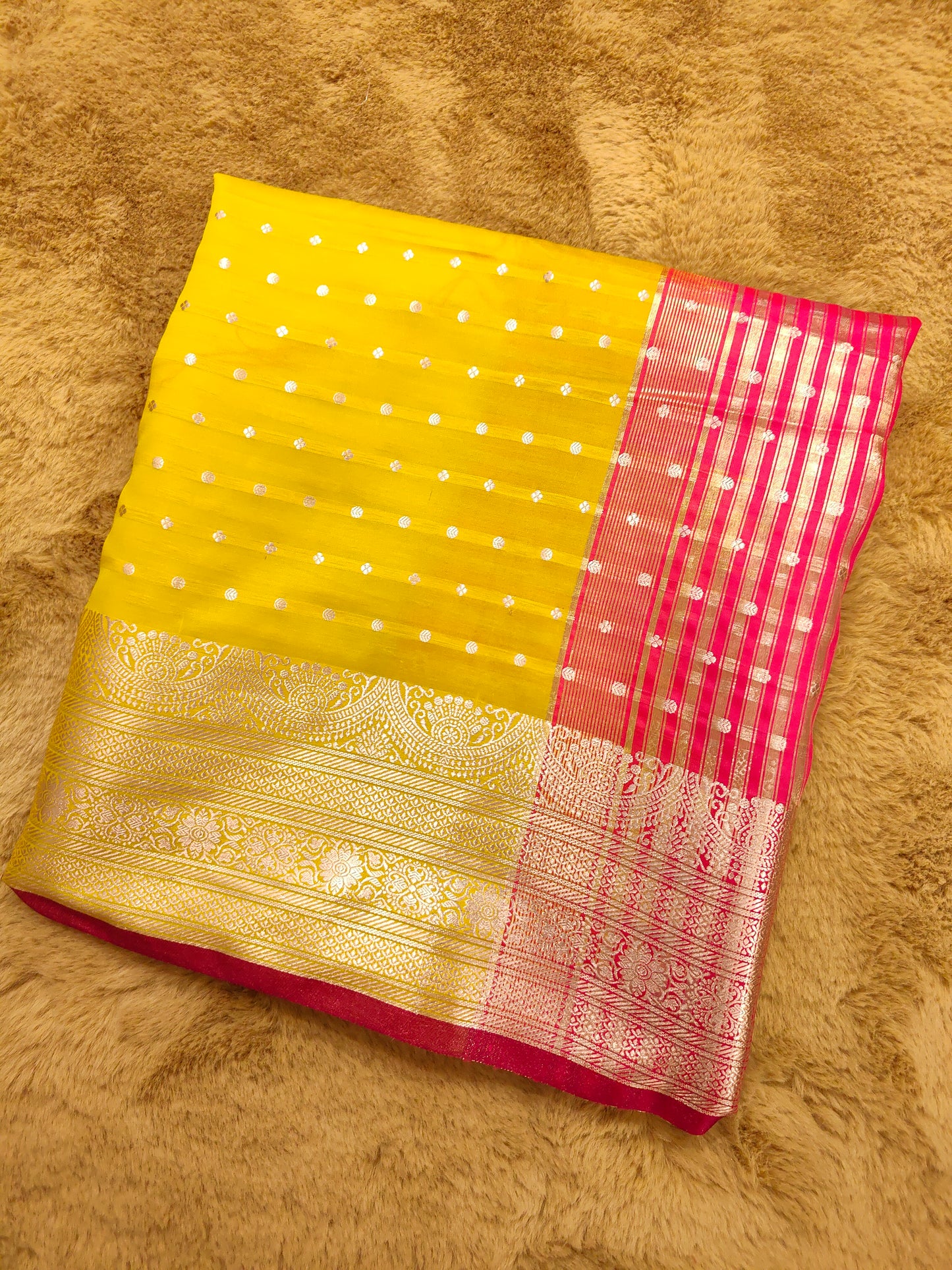 Naman Booti-Yellow Colour Soft Silk Banarasi Saree 1